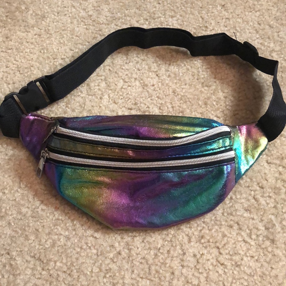 🌼 GIRLS Multi-Color Fanny Pack - NEW WITHOUT TAG